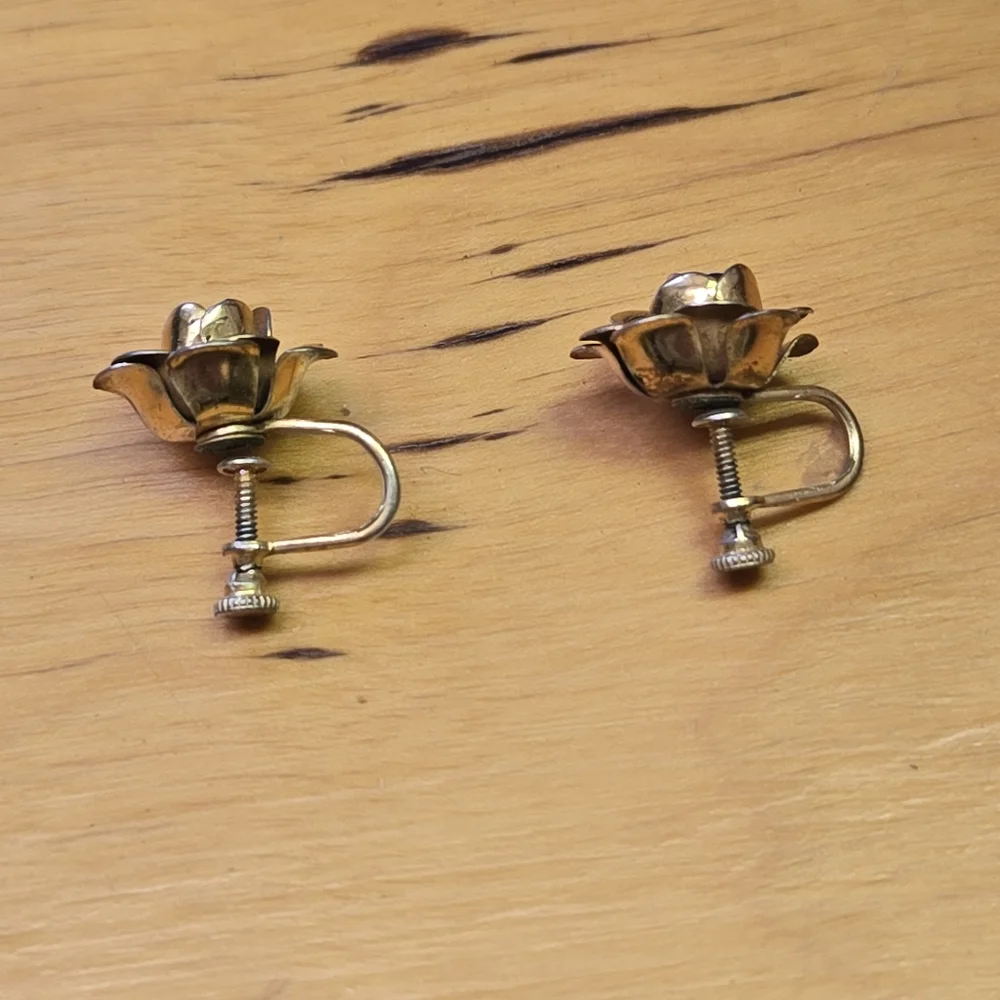 Vintage clip on rose gold tone earrings